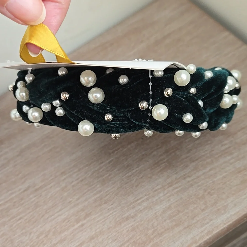 NWT Simply Southern Green Velvet Pearl Headband